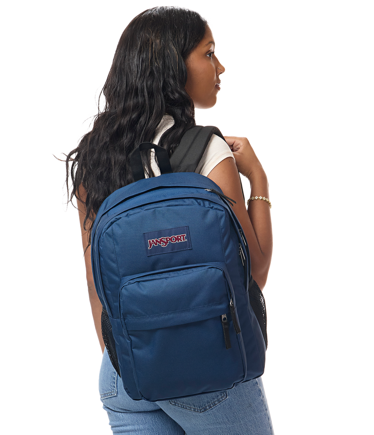 JS0A8985003-MODEL